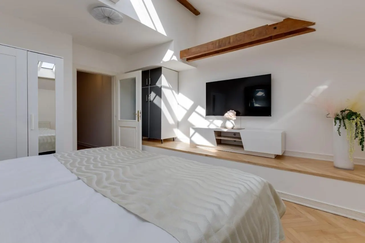 Wenceslass Square Royal Residence Apartments Prague