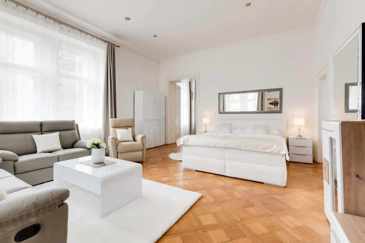Wenceslass Square Royal Residence Apartments Prague