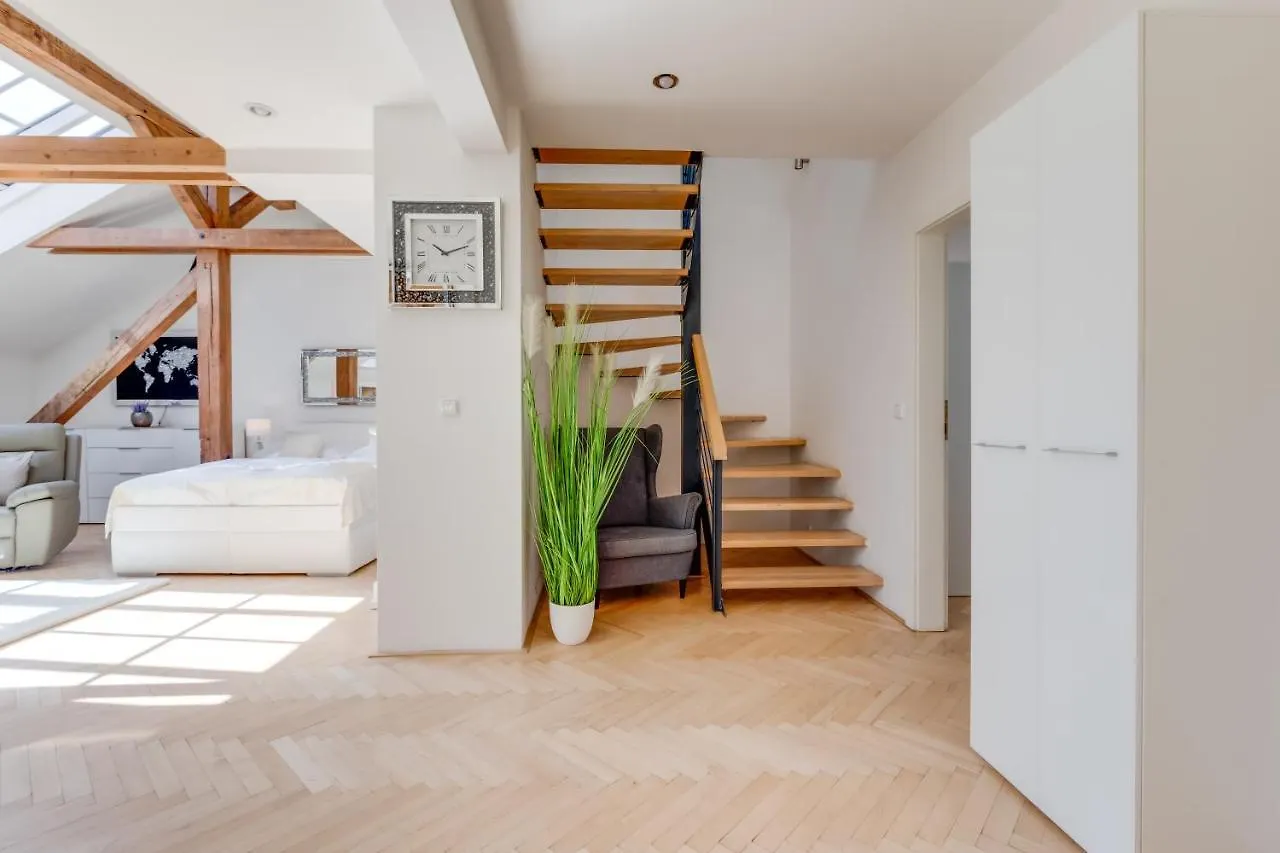 Wenceslass Square Royal Residence Apartments Πράγα